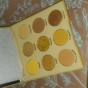 Colourpop ‘Uh-huh Honey’ Eyeshadow Palette
